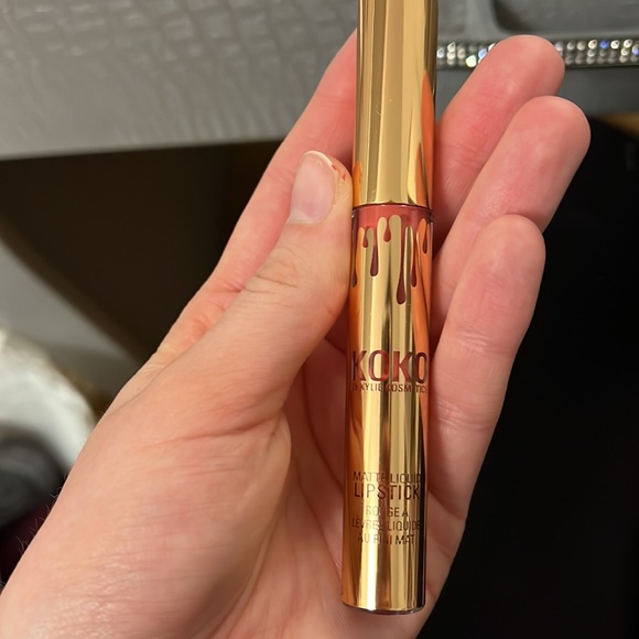 BRAND NAME Liquid Lipsticks - Picture 10 of 10